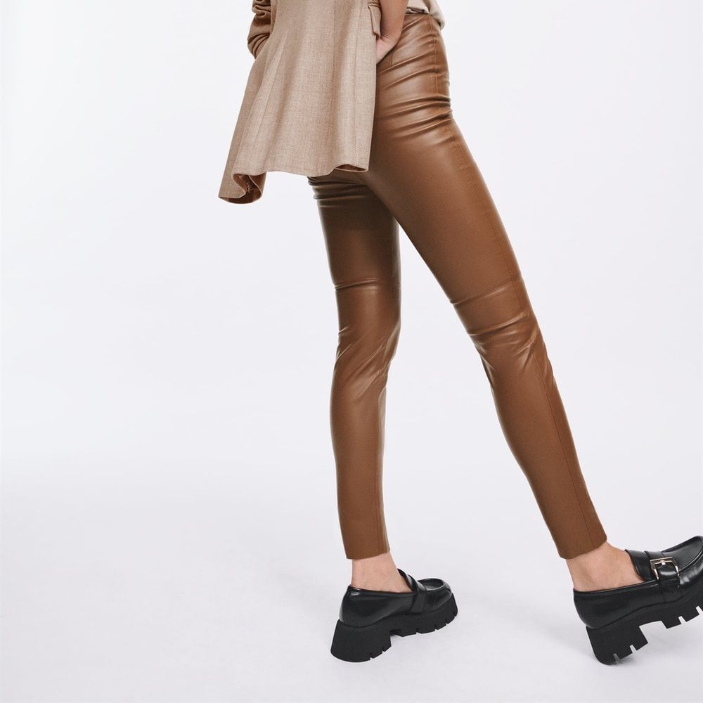 Zara • Brown faux leather leggings